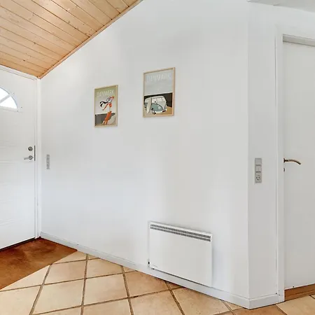 Temelko - 200m From The Sea By Interhome *