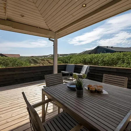 Temelko - 200m From The Sea By Interhome *